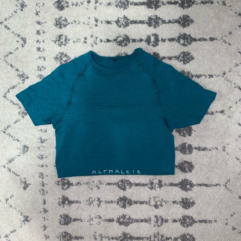 Alphalete Revival Short-Sleeve Crop Top